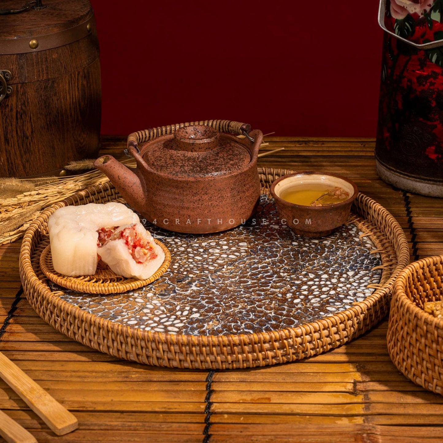 Woven Round Rattan Tray With Mother Of Pearl Inlay Various Size And Pattern
