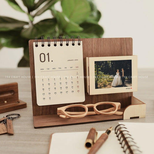 Multi-function wooden calendar stand with pen holder & accessories tray