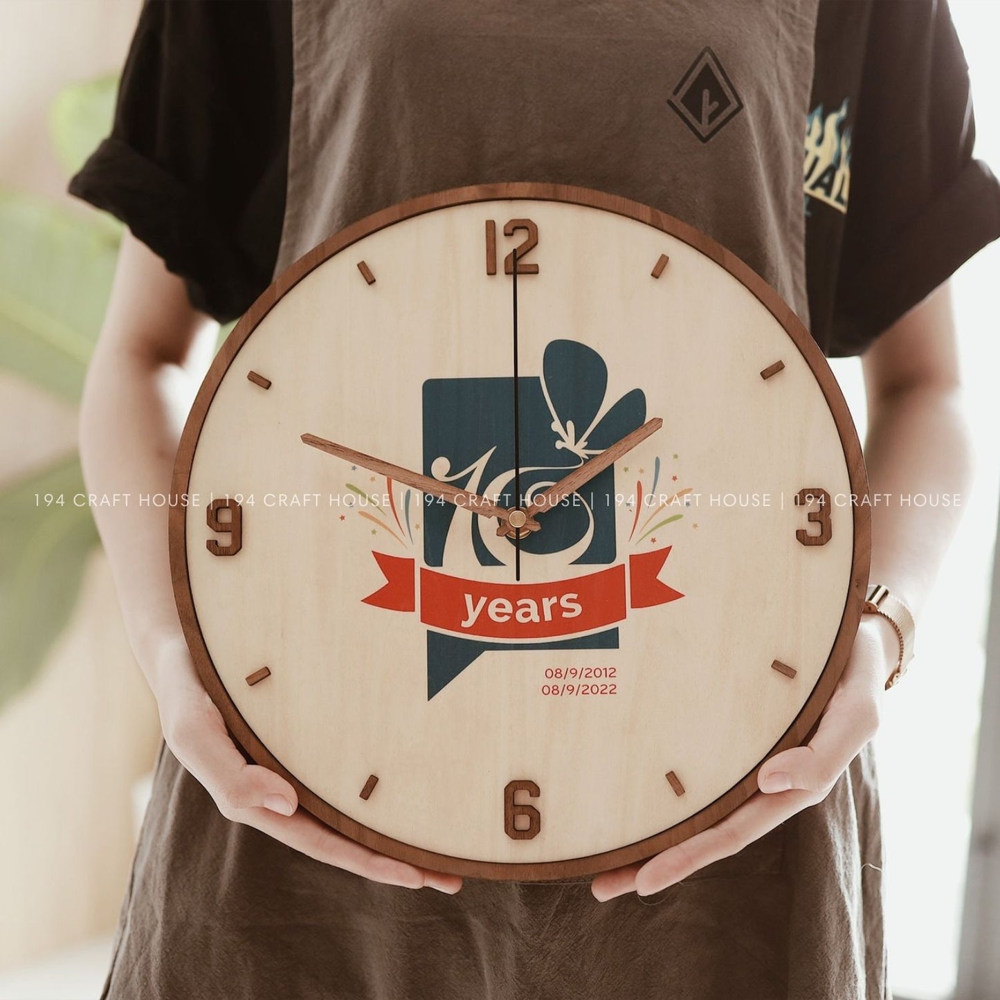 Maple Wall Clock With Walnut Numerals