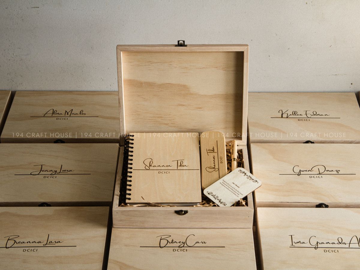 Custom Engraved Maple Pen Set and Notebook Wood Gift Box - Personalized Corporate Gift for Cisco (DCICI)