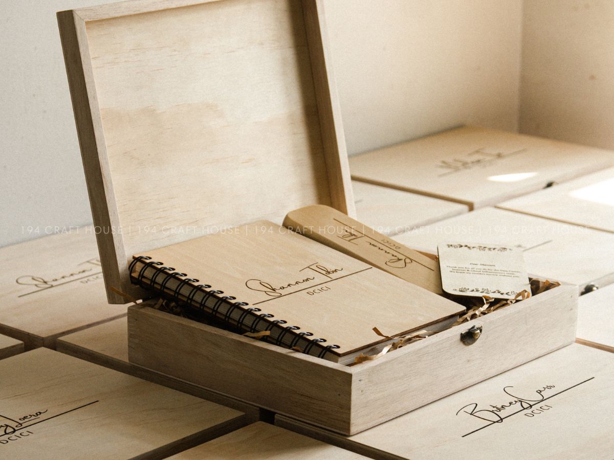 Custom Engraved Maple Pen Set and Notebook Wood Gift Box - Personalized Corporate Gift for Cisco (DCICI)