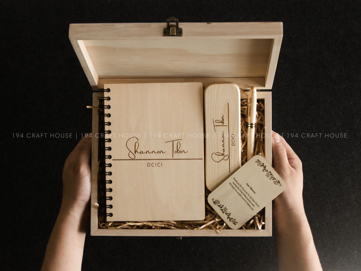 Custom Engraved Maple Pen Set and Notebook Wood Gift Box - Personalized Corporate Gift for Cisco (DCICI)