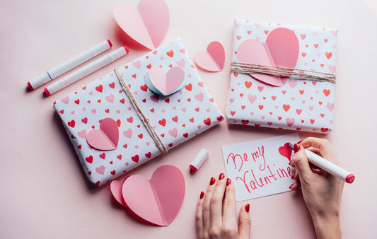142+ Heartfelt Valentine's Day Messages & Quotes to Write in All of Your Cards