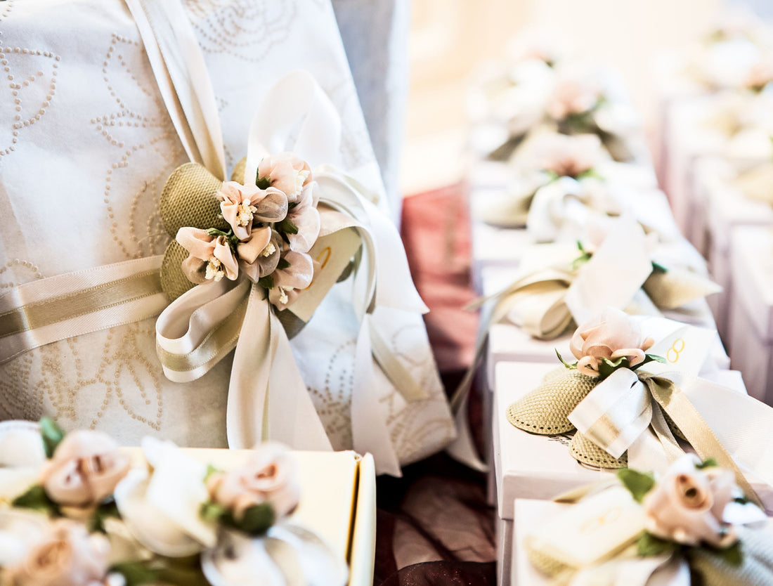 Tips how to pick perfect wedding favors