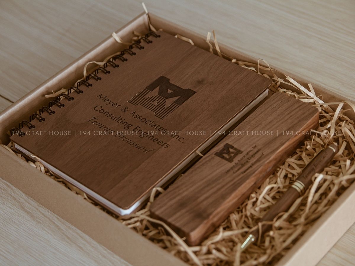Personalized Notebook and Pen Set: Custom Engraved Name, Logo Gift for Professional, Graduation Gifts, Teach Gifts, or Corporate Gift for Employees Appreciation, Client Gifts