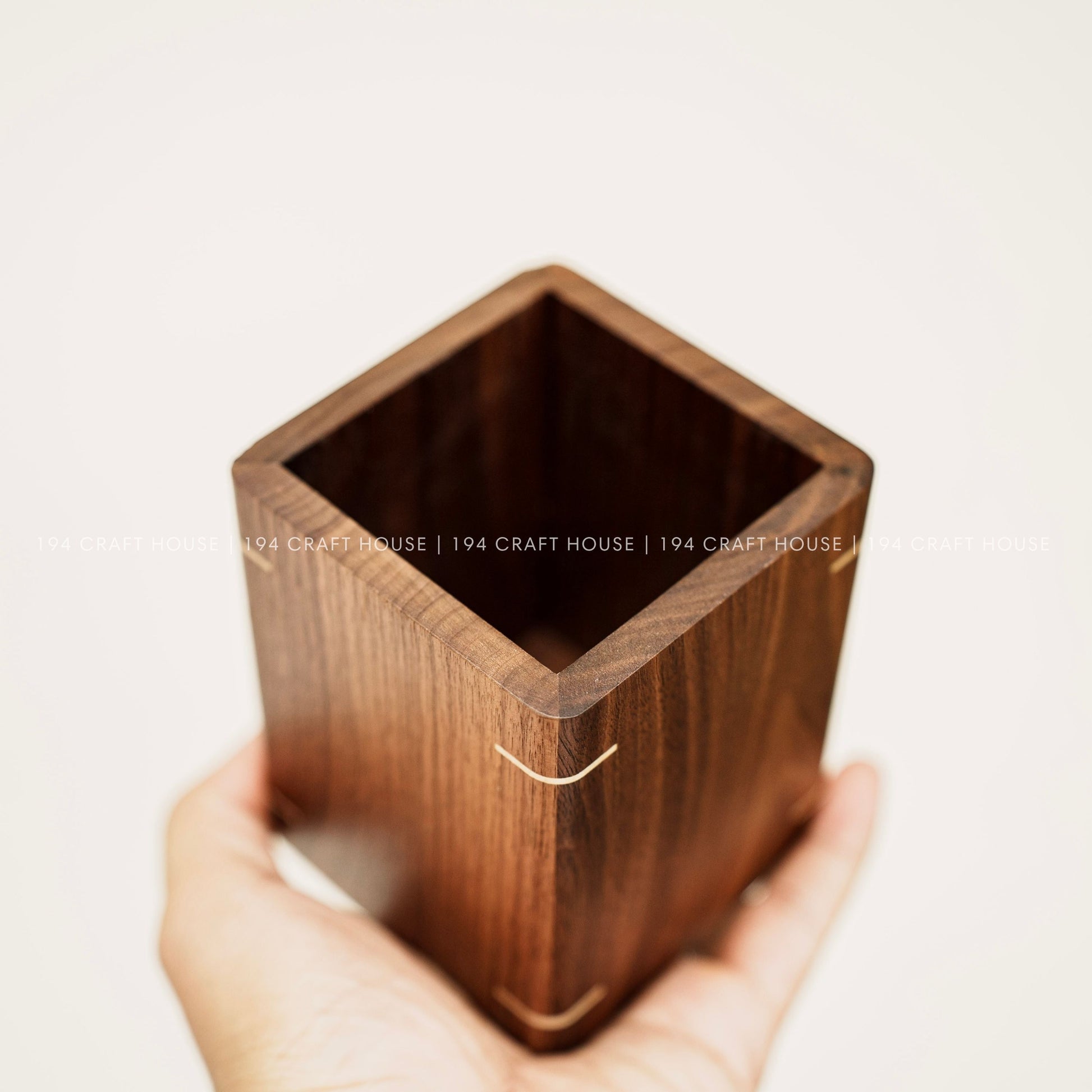Personalized Walnut Wooden Pen Holder For Desk Custom Engraved Name Gift for Dad, Mom, Teacher, Lawyer, Doctor, Realtor, Company Logo Corporate Gifts for Employees, Executive, New Job Gifts, New Hire Gifts, Welcome Team Gifts, Gift for Clients, Desk Organizer, Minimalist Office Decor, University School Gifts, Engineer Gifts