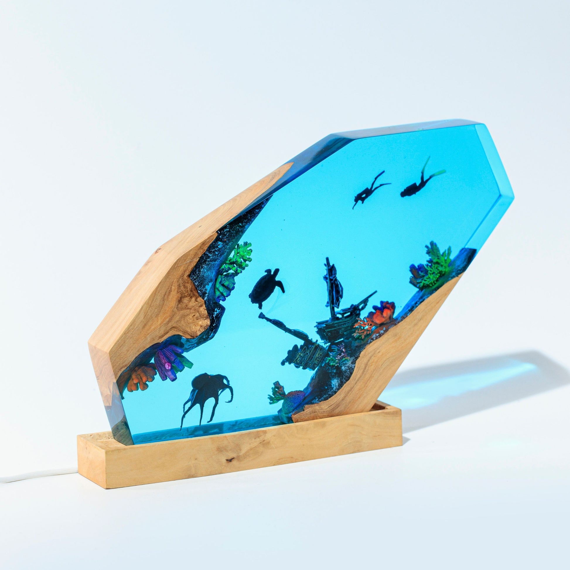 Octopus and Scuba Diver Ocean Resin Night Light: Resin Lamp Streamer & Playroom Decor, Personalized Gift