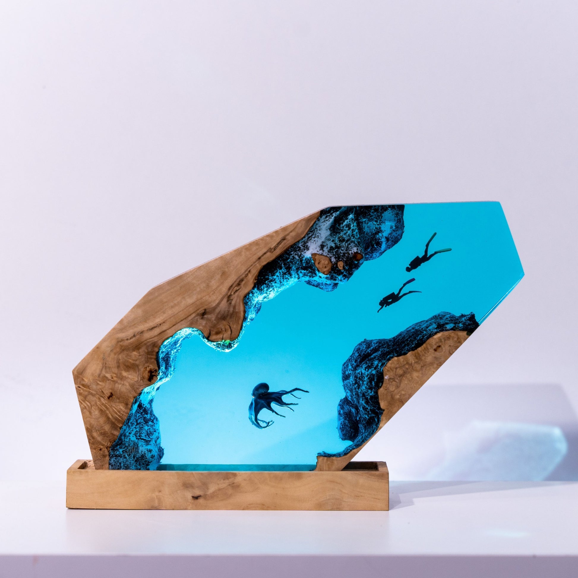 Octopus and Scuba Diver Ocean Resin Night Light: Resin Lamp Streamer & Playroom Decor, Personalized Gift