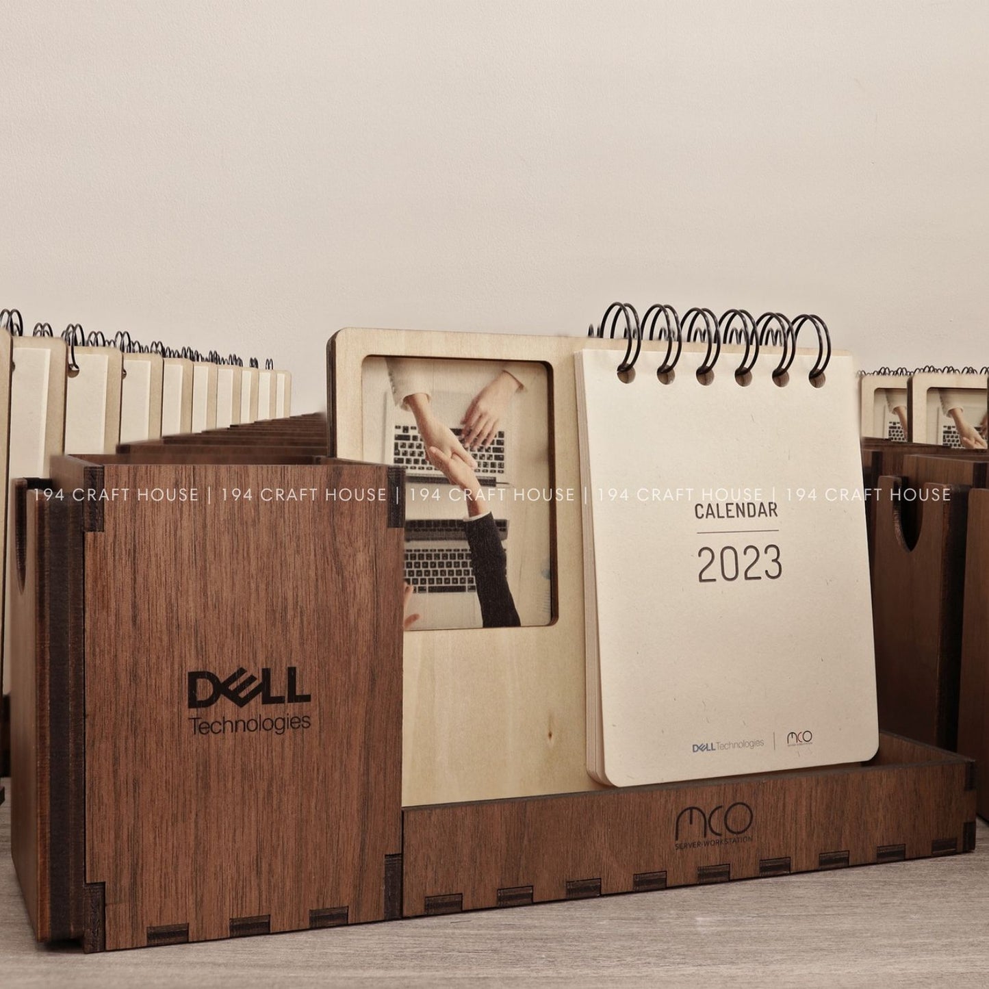 Multi-function walnut desk calendar stand with holder & picture
