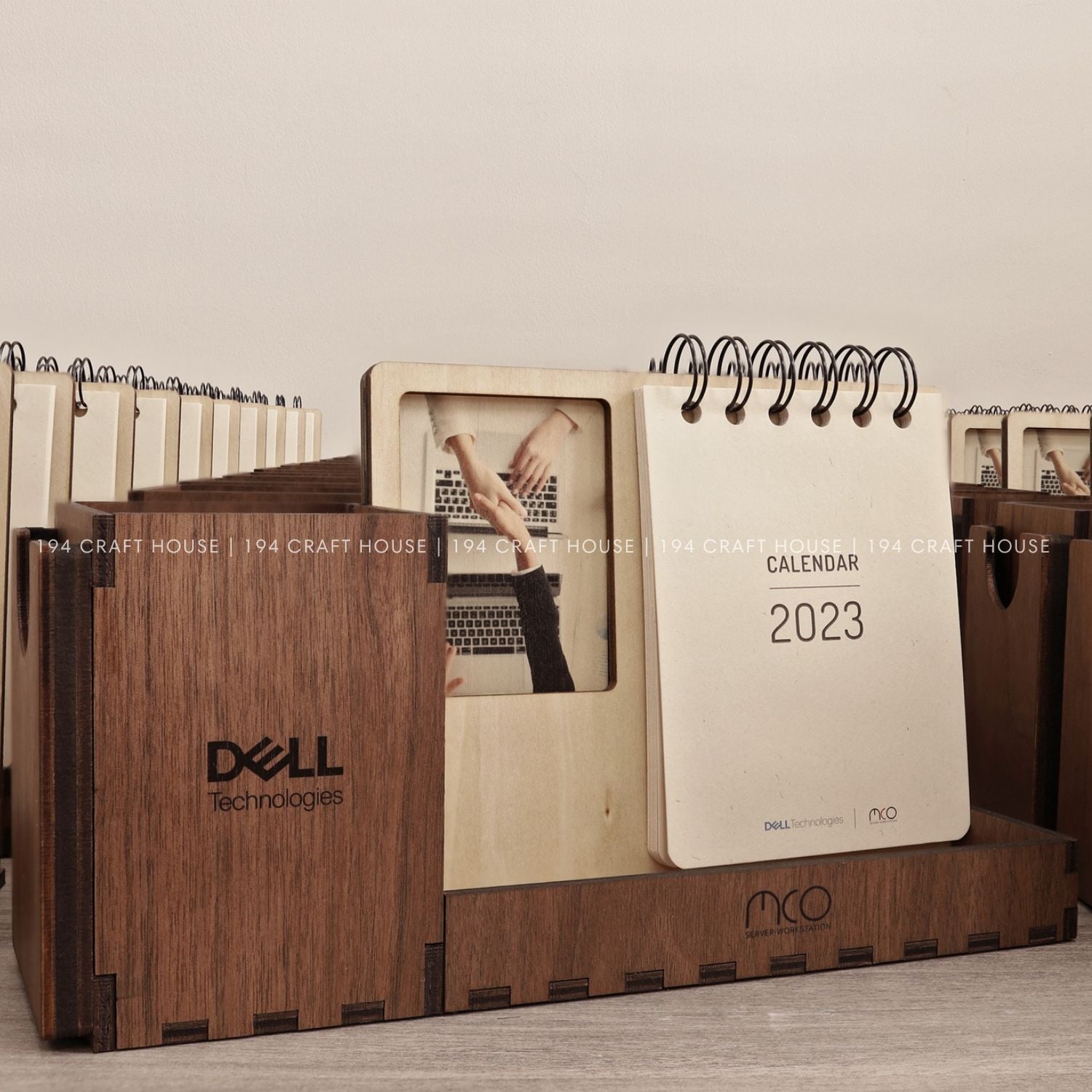 Multi-function walnut desk calendar stand with holder & picture