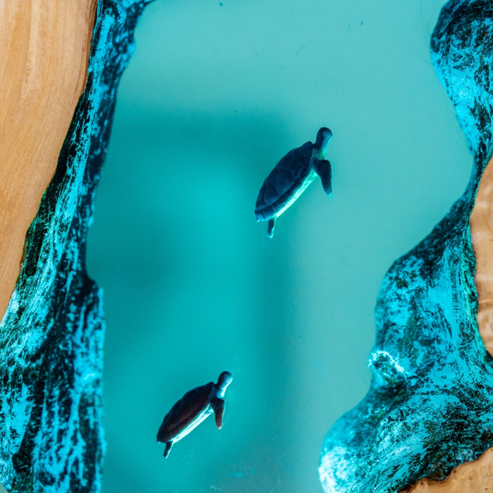 Turtle and Scuba Diver Ocean Resin Night Light: Resin Lamp Streamer & Playroom Decor, Personalized Gift