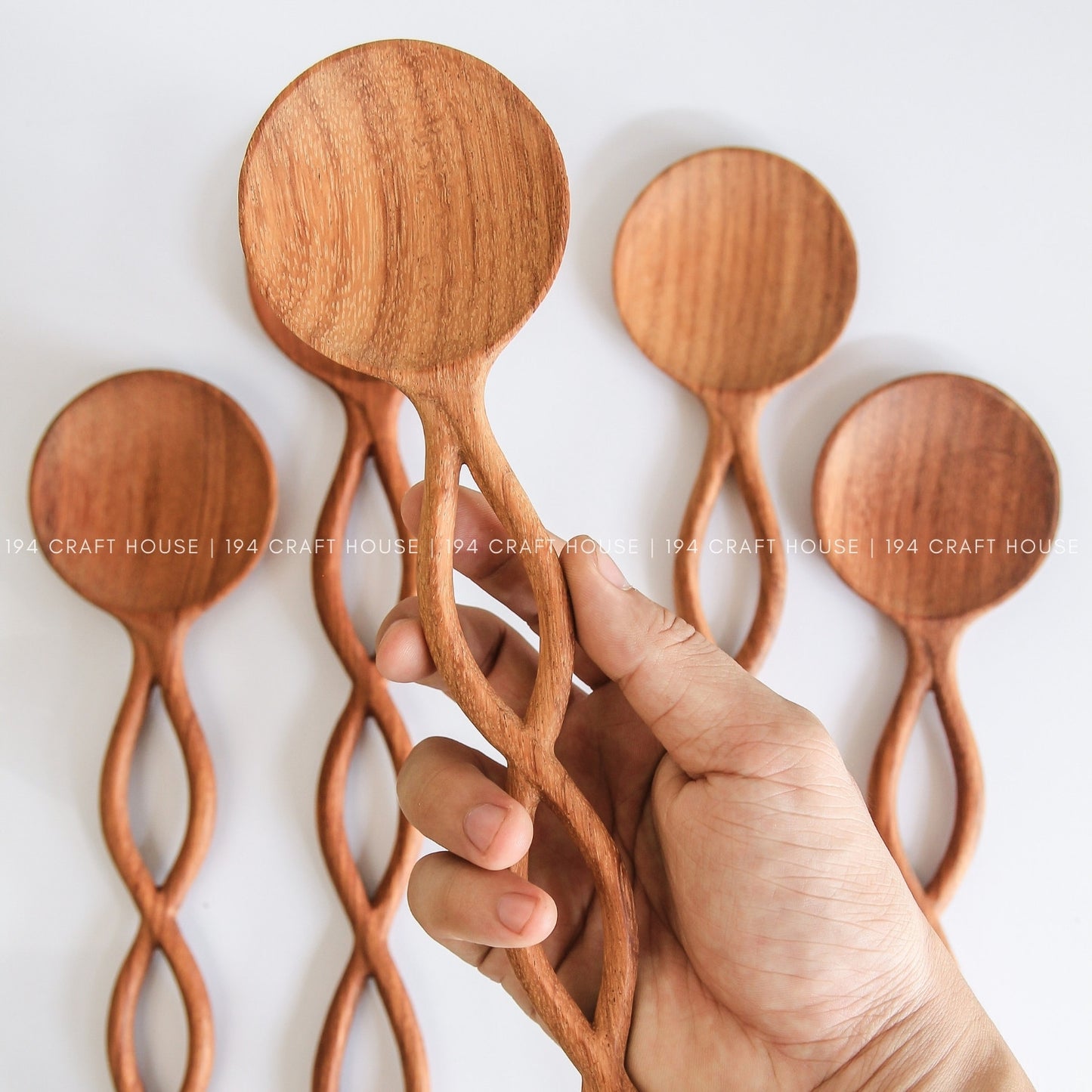 12" Twisted Long Handle Wooden Salad Servers - Kitchen Serving Utensils