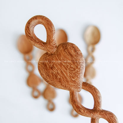 Handcarved Welsh Love Spoon: Personalized Gift for Him, Gift for Her, Wedding Anniversary Gifts, Wedding Gifts for Couples, Engagement Gifts, Birthday Gifts, Kitchen Gifts.