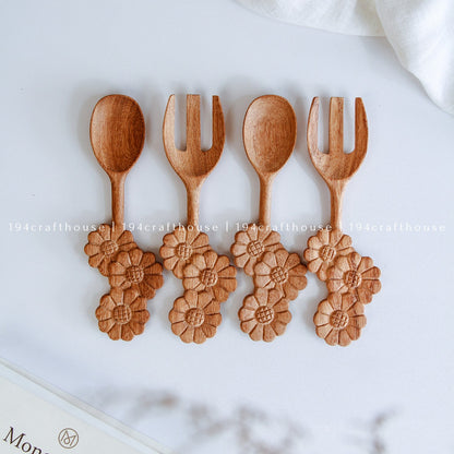 Three Flowers Wooden Spoon & Fork Set - Christmas Decor & Gifts