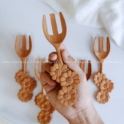 Handcrafted Flowers-Shaped Wooden Forks