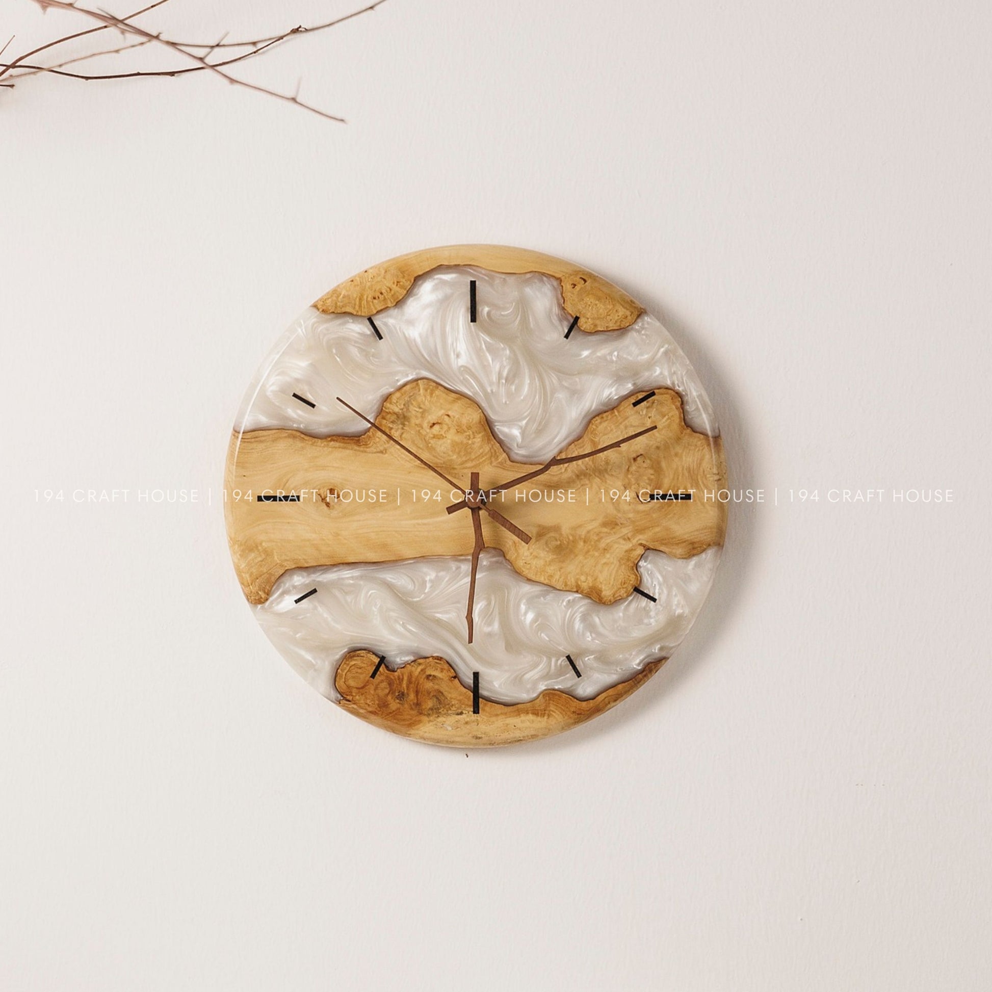Wood Resin Wall Clock Personalized Gift for New Home, Unique Home Decor, Living Room Decor, Large Wall Clock, Resin Art