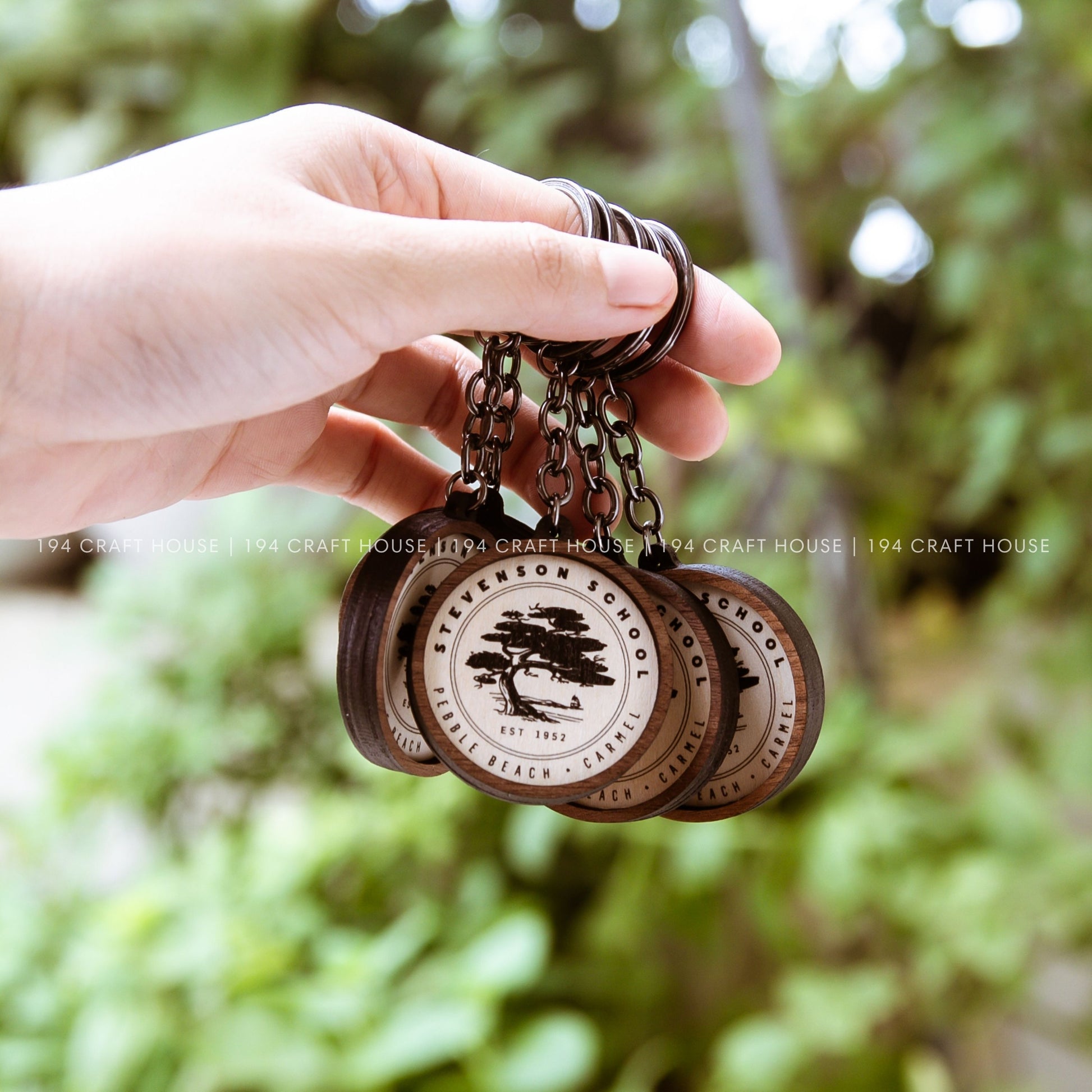 Custom Logo Circle Wooden Keychain: Personalized Corporate Gift for Clients, Employees, Event Gifts, Promotion Keychain Gifts