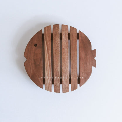 Walnut Wood Fish-shaped Trivet For Hot Dishes