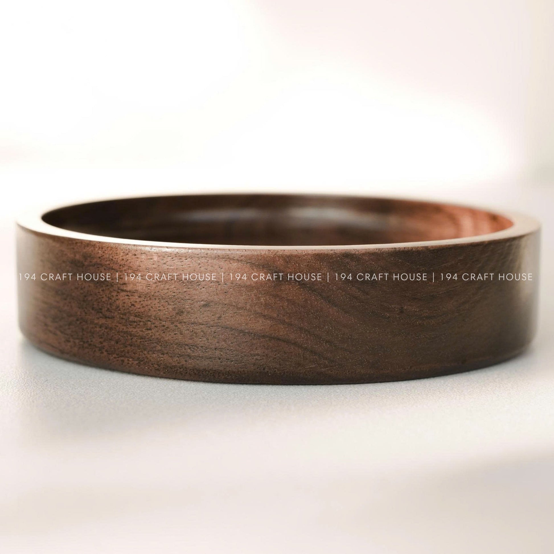 Handmade Round Walnut Wooden Tray for Jewelry, Ring Dish, Ring Display, Accessory Tray, Watch Tray, Decorative Tray, Personalized Engraved Gift for Weddings, Engagement Gifts, Anniversary Gifts, Birthday Gifts