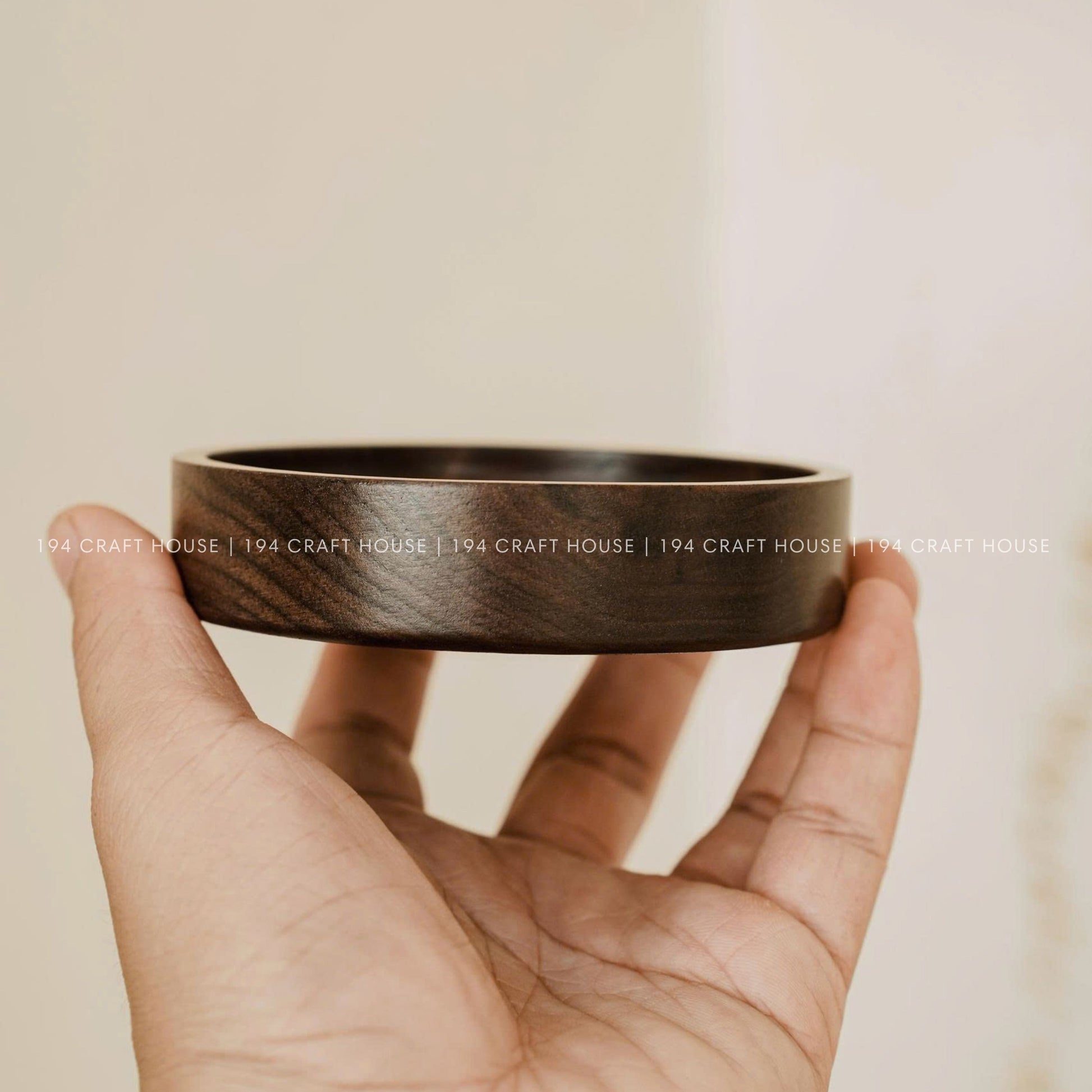 Handmade Round Walnut Wooden Tray for Jewelry, Ring Dish, Ring Display, Accessory Tray, Watch Tray, Decorative Tray, Personalized Engraved Gift for Weddings, Engagement Gifts, Anniversary Gifts, Birthday Gifts