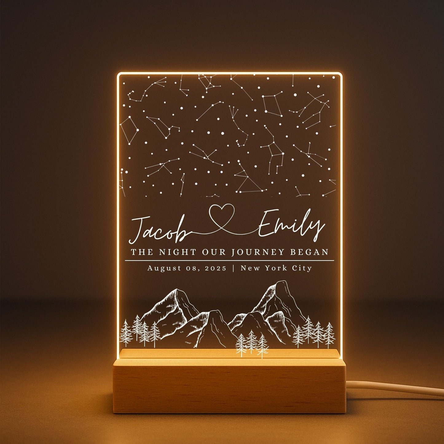 Modern decor featuring a circular acrylic plate with a high-definition star chart engraving.