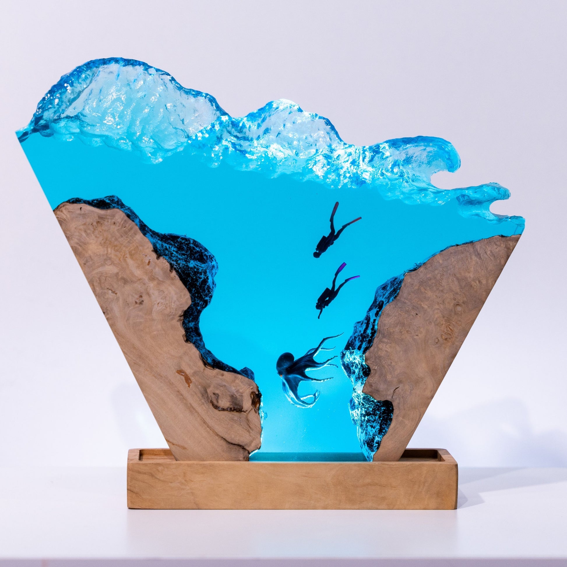 Octopus & Scuba Diver Ocean Resin Lamp: Personalized Gift for Scuba Diver, Ocean Lover, Resin Night Light  for Desk Decor, Gaming Room Decor, Streaming Desk Set up