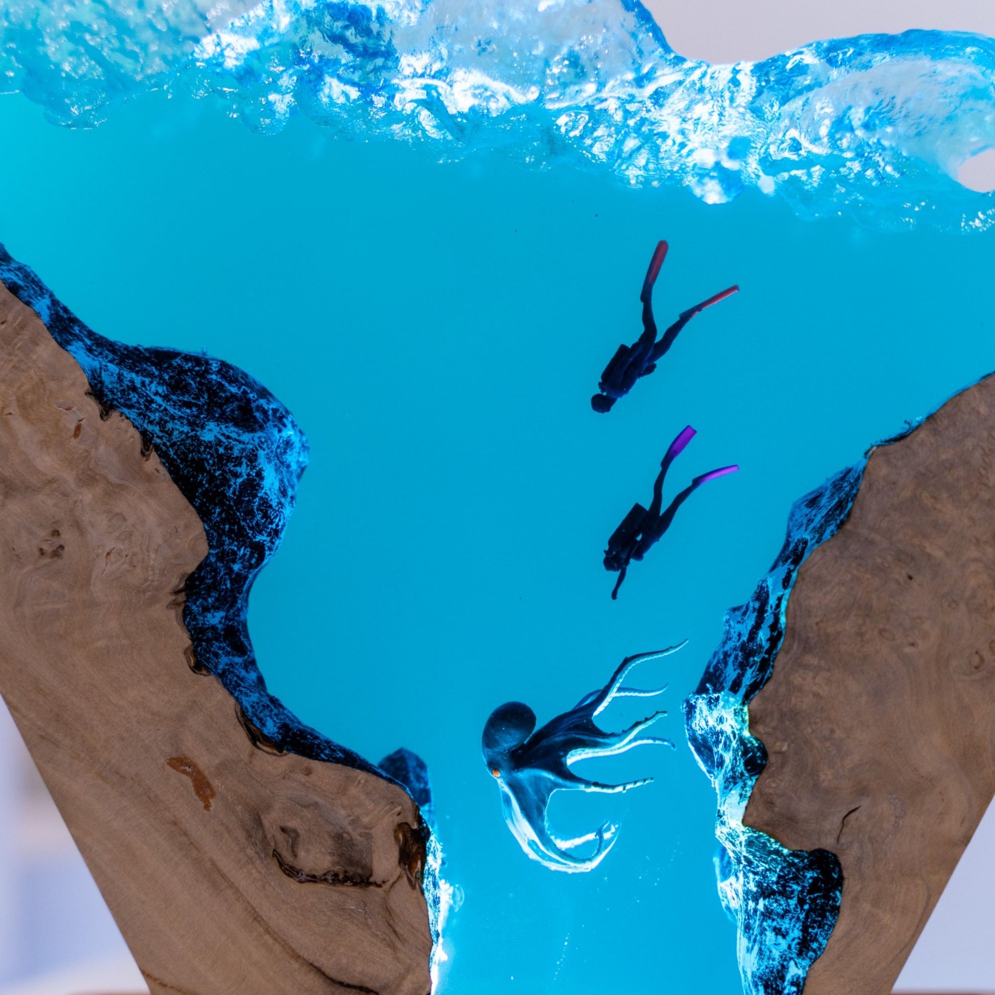 Octopus & Scuba Diver Ocean Resin Lamp: Personalized Gift for Scuba Diver, Ocean Lover, Resin Night Light  for Desk Decor, Gaming Room Decor, Streaming Desk Set up