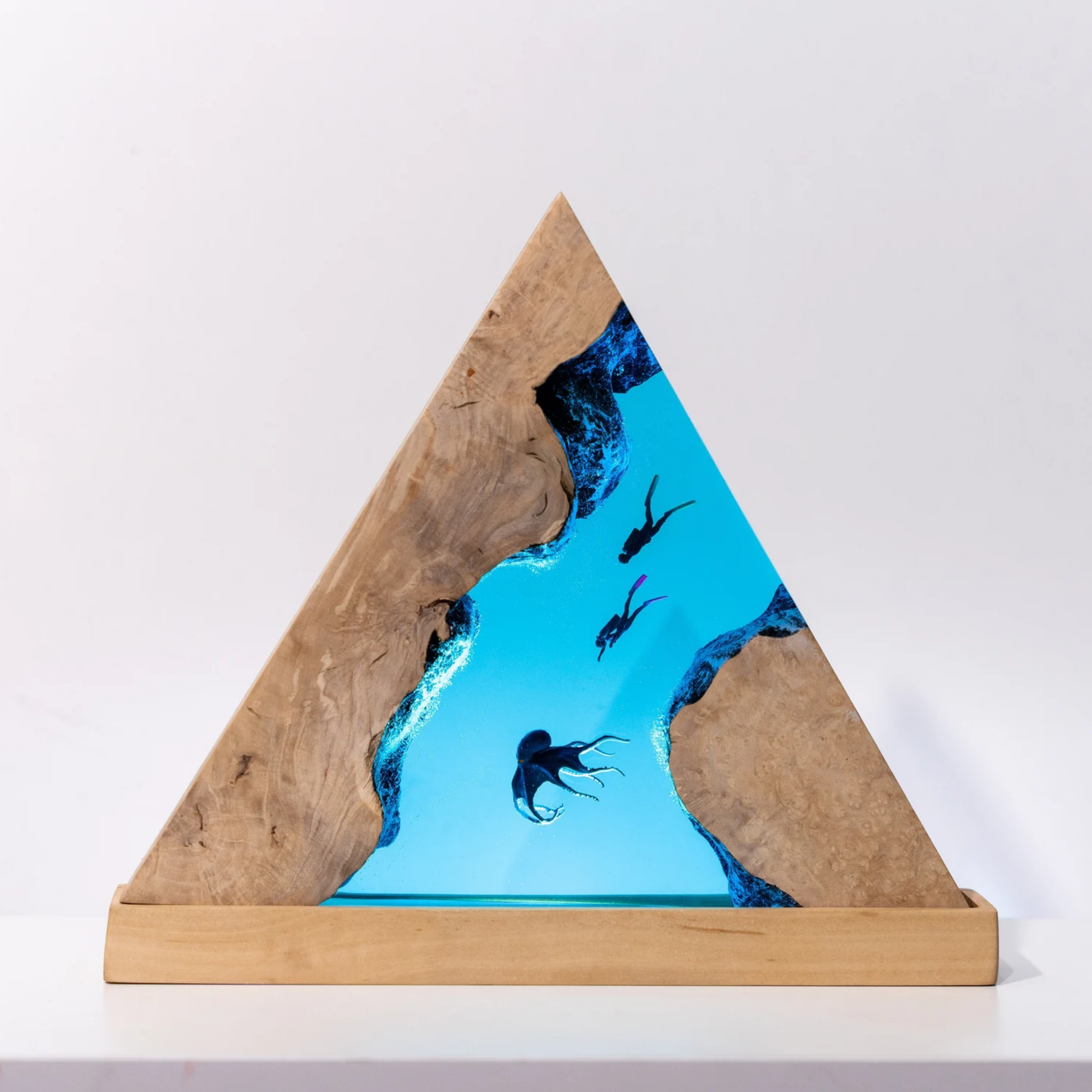 Octopus & Scuba Diver Ocean Resin Lamp: Personalized Gift for Scuba Diver, Ocean Lover, Resin Night Light  for Desk Decor, Gaming Room Decor, Streaming Desk Set Up