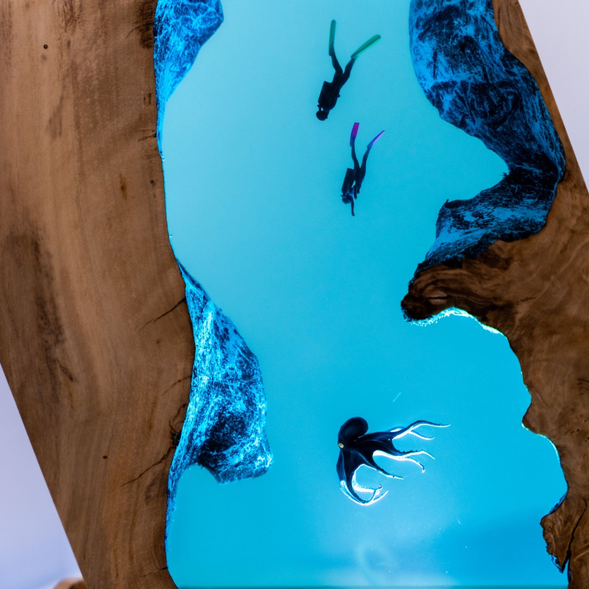 Octopus & Scuba Diver Ocean Resin Lamp: Personalized Gift for Scuba Diver, Ocean Lover, Resin Night Light  for Desk Decor, Gaming Room Decor, Streaming Desk Set Up