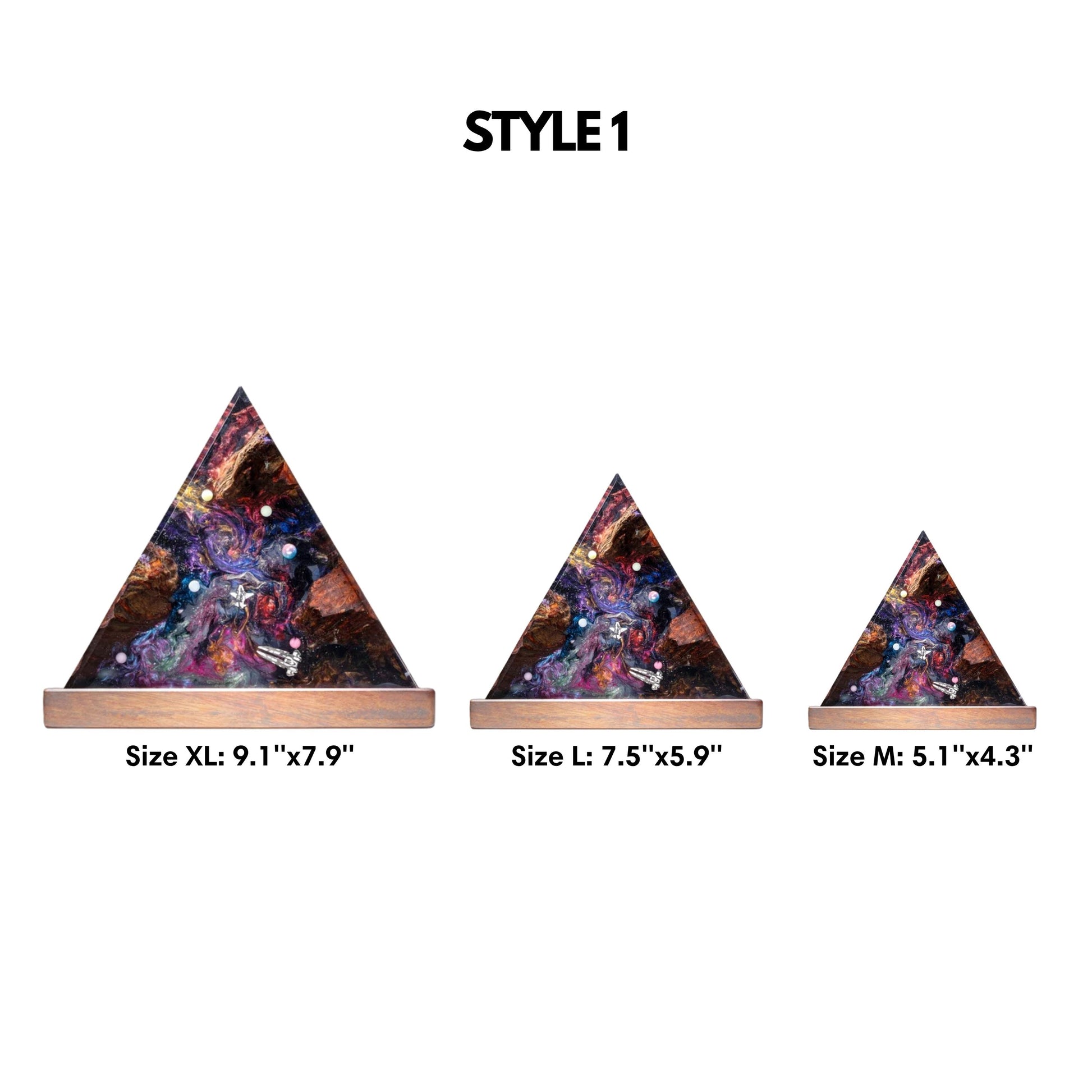 Measurement guide for triangular resin lamps, showing side-by-side comparisons of small, medium, and large size options.
