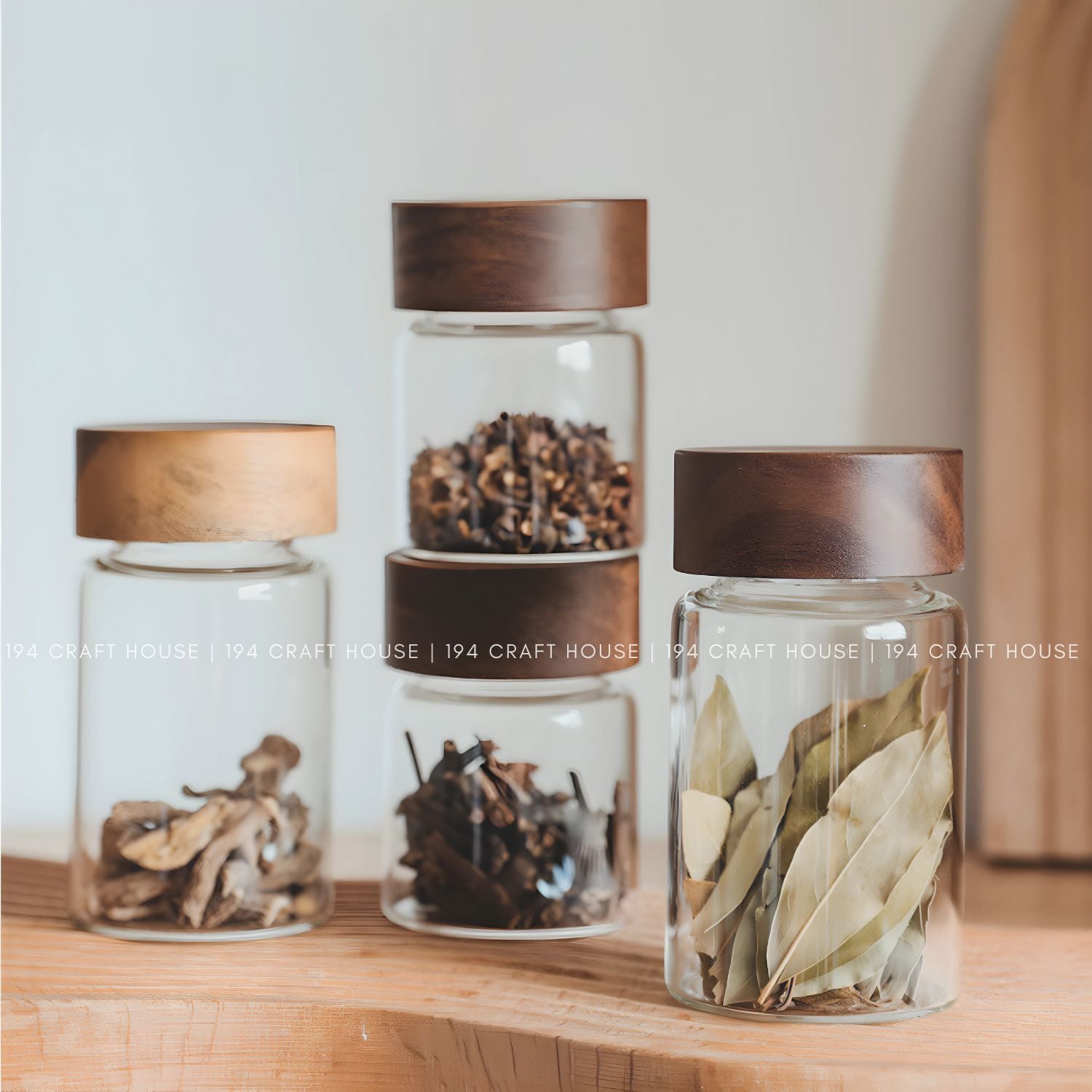 V-041-Clear Glass Jar