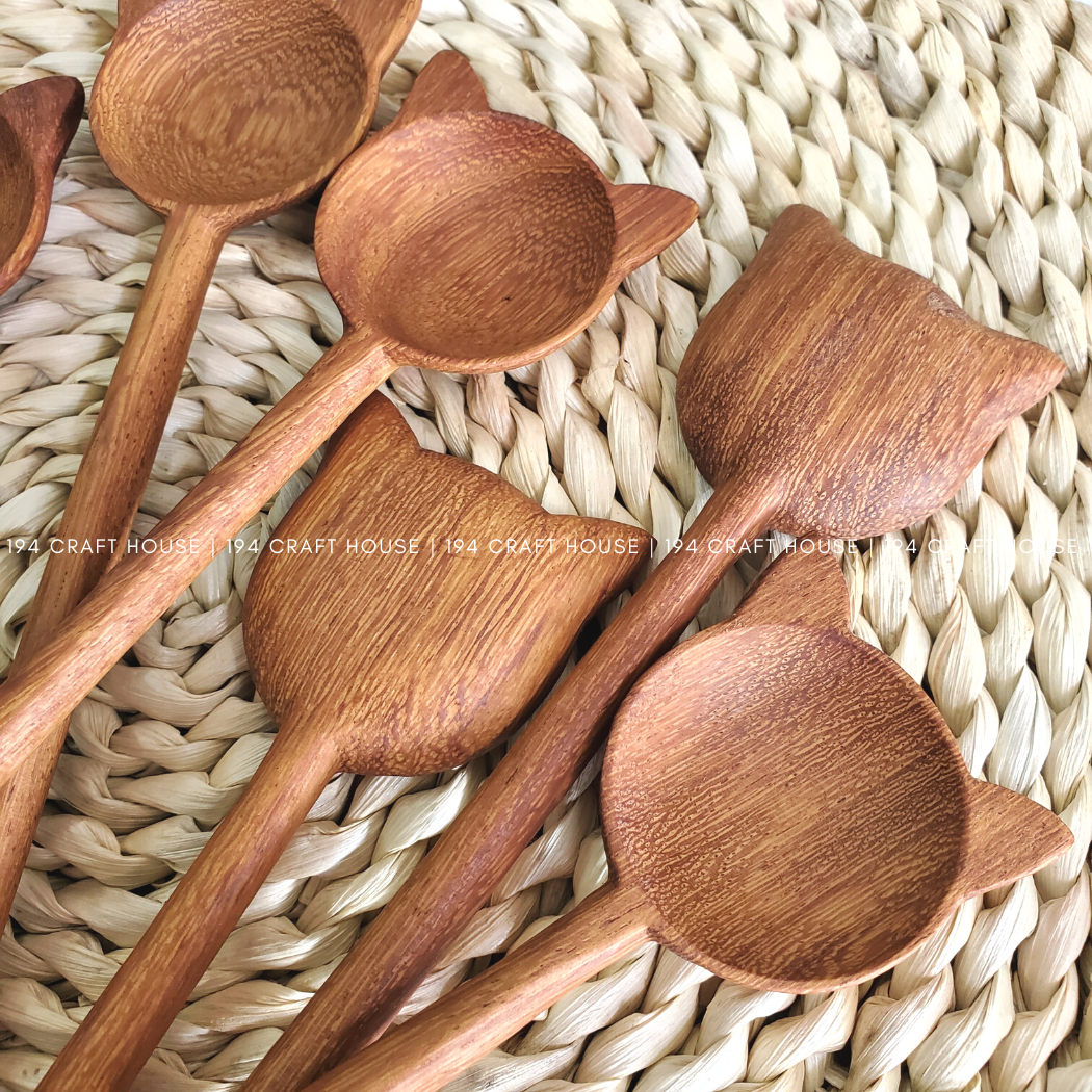 Hand-Carved Cat Design Wood Stirring Spoon - Kitchen Utensils